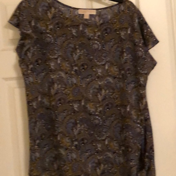 Top - Picture 1 of 2